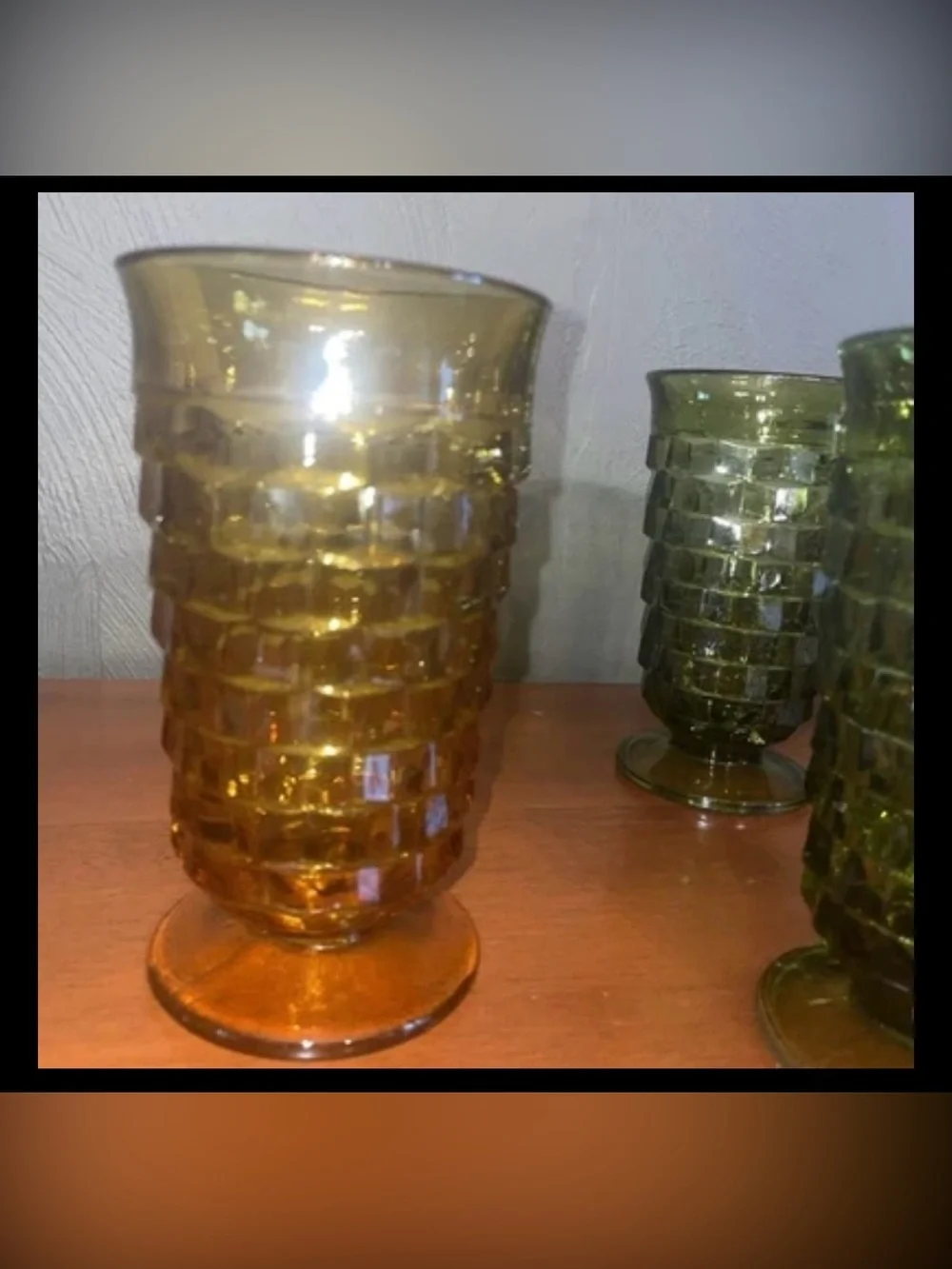 Vintage MCM Indiana Whitehall Cubist 4 Footed Glasses Avacado Green Amber
